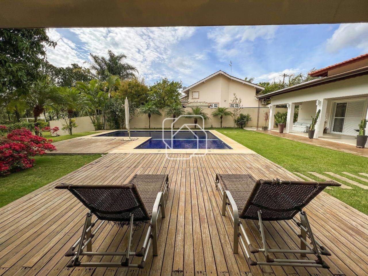 Casa de Condomínio à venda em Itu - SP - Parque Village Castelo: Área da piscina, deck
