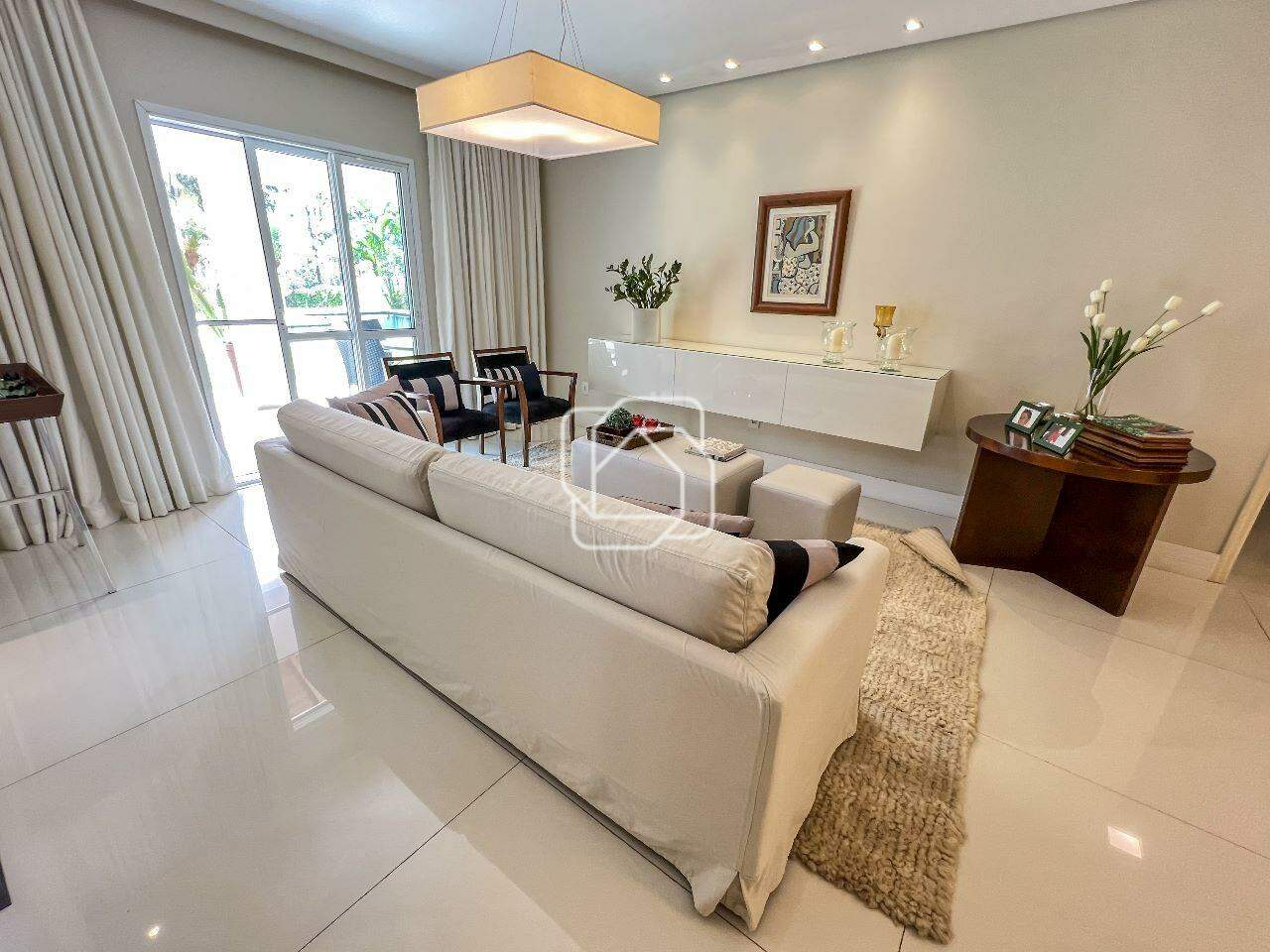 Casa de Condomínio à venda em Itu - SP - Parque Village Castelo: Sala de estar