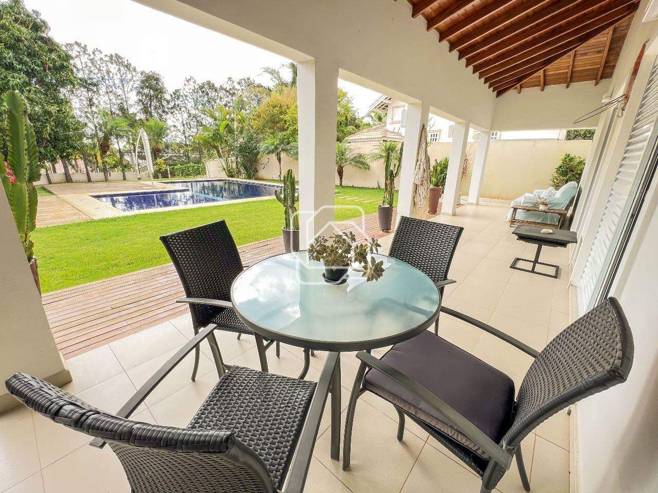 Casa de Condomínio à venda em Itu - SP - Parque Village Castelo: Varanda, área externa