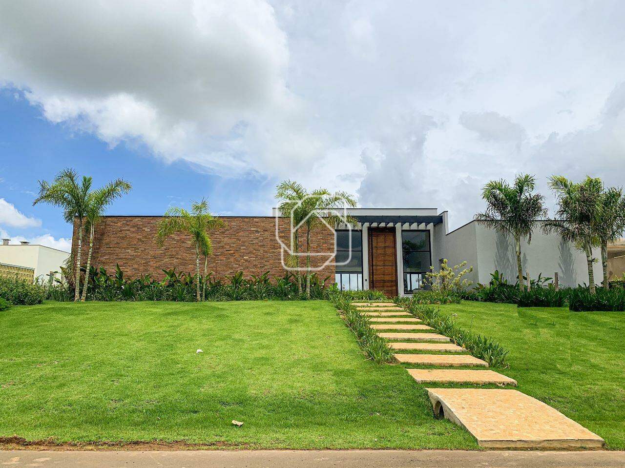 Casa de Condomínio à venda em Itu - SP - Condomínio Terras de São José II: Fachada da casa