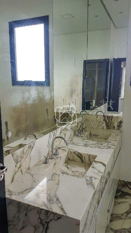 Casa de Condomínio para aluguel em Itu - SP - Condomínio Xapada Parque Ytu: Banheiro