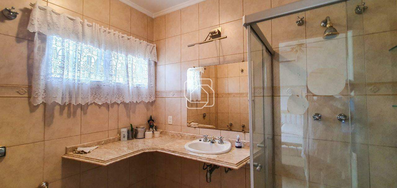 Casa de Condomínio à venda em Indaiatuba - SP - Lagos de Shanadu: Banheiro