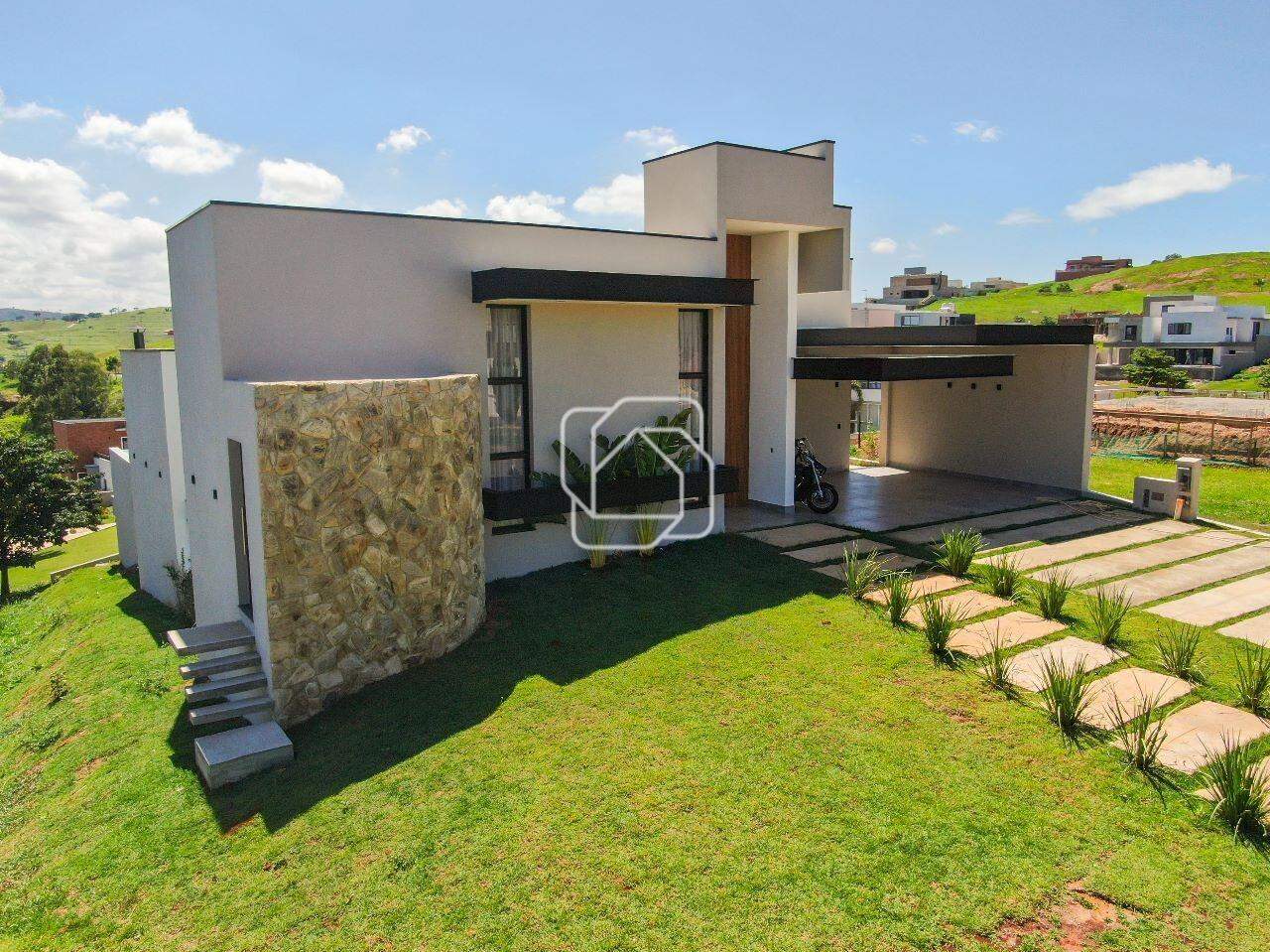 Casa de Condomínio à venda em Itu - SP - Residencial Parque Campos de Santo Antônio II: Fachada da casa