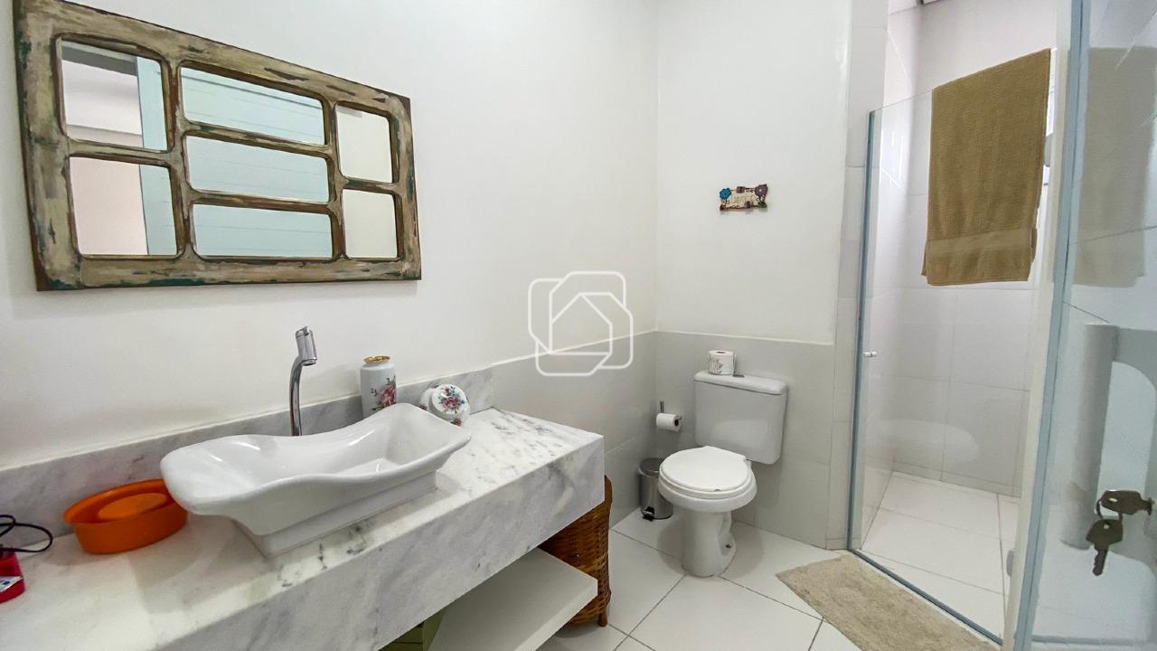 Casa de Condomínio à venda em Salto - SP - Residencial Lagos D’Icaraí: Banheiro