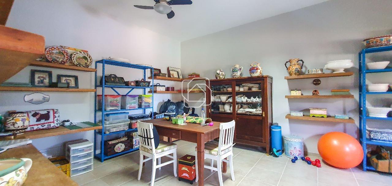 Casa de Condomínio à venda em Indaiatuba - SP - Recanto dos Pássaros: Depósito/brinquedoteca