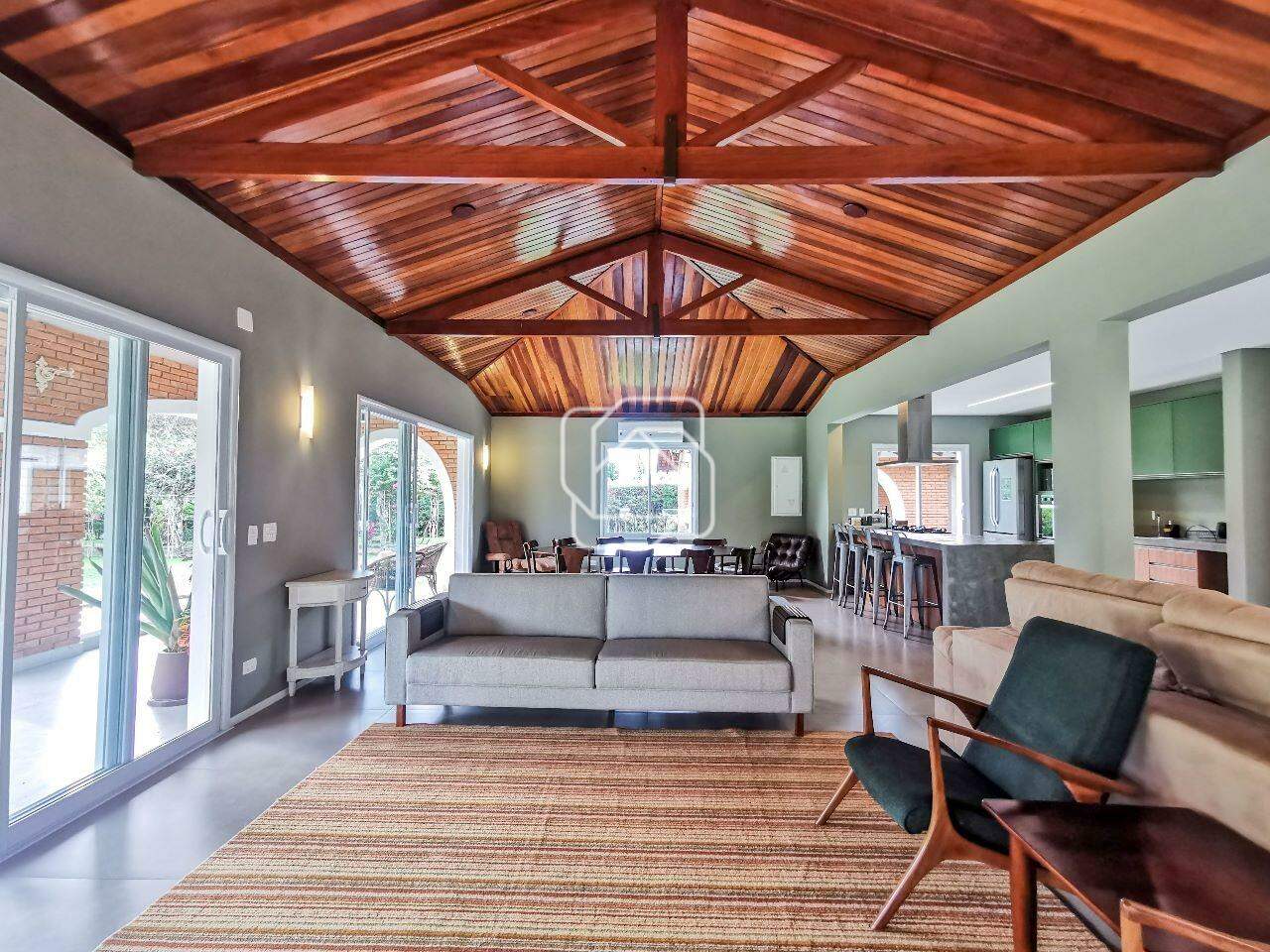 Casa de Condomínio à venda em Indaiatuba - SP - Chácara Polaris: Sala de estar