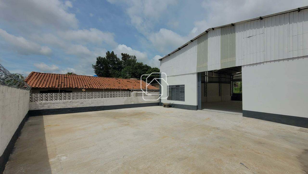 Galpão para aluguel em Itu - SP - Vila São José: 