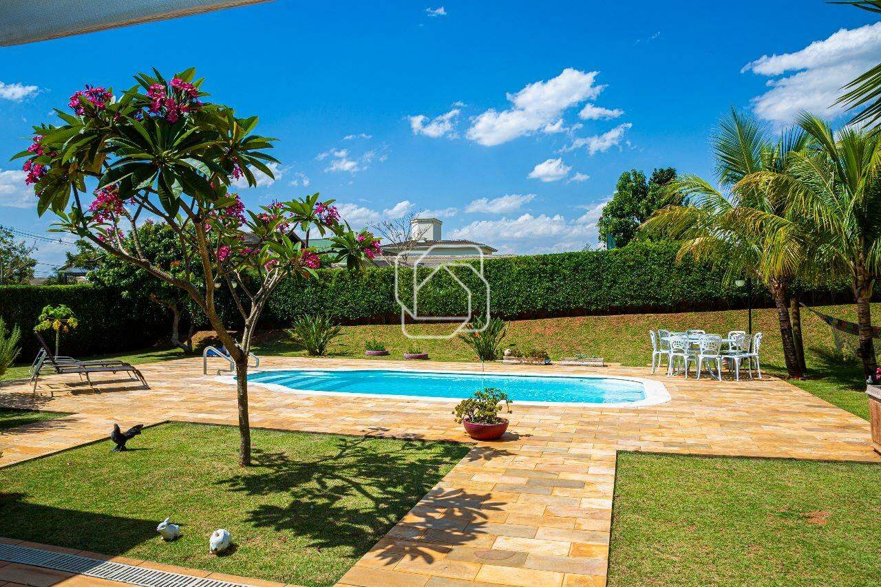 Casa de Condomínio à venda em Salto - SP - Terras de Mont Serrat: Piscina, paisagismo