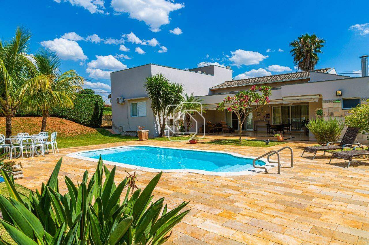 Casa de Condomínio à venda em Salto - SP - Terras de Mont Serrat: Área da piscina