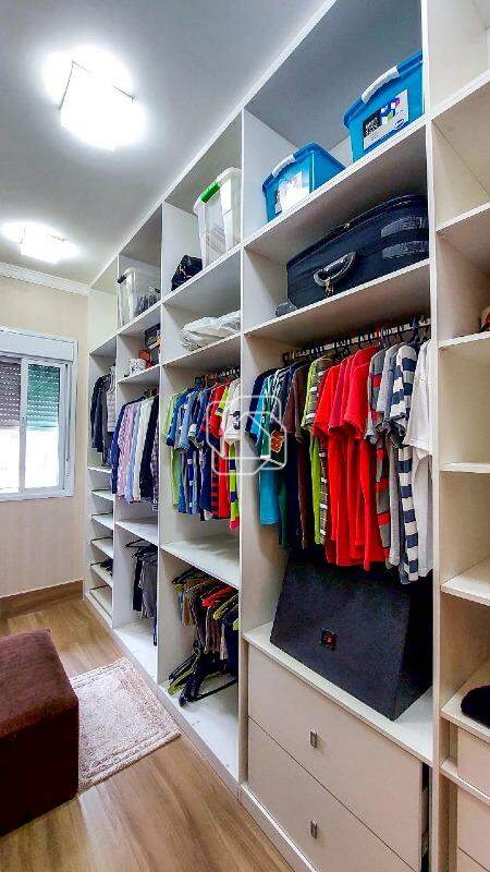 Casa de Condomínio à venda em Indaiatuba - SP - Helvetia Park: Closet