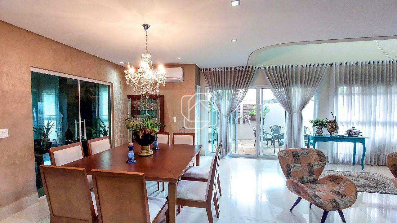 Casa de Condomínio à venda em Indaiatuba - SP - Helvetia Park: Sala de jantar