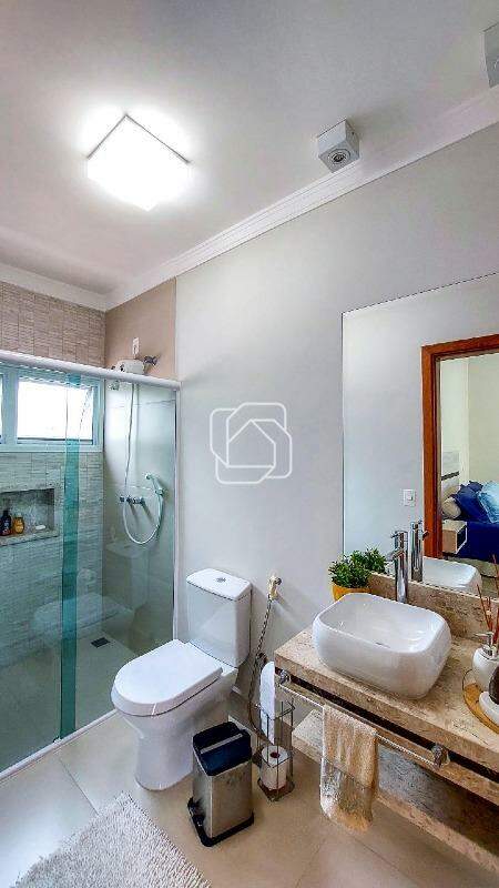 Casa de Condomínio à venda em Indaiatuba - SP - Helvetia Park: Banheiro