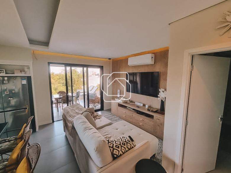 Casa de Condomínio para aluguel em Salto - SP - Mirante dos Ypês: Sala de estar/TV