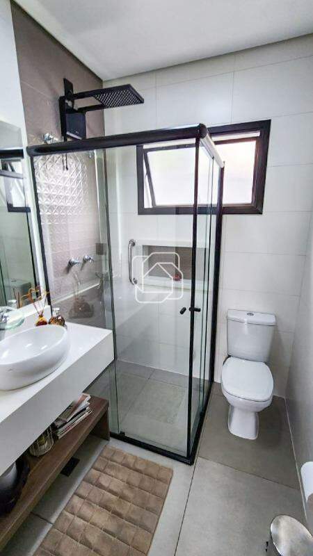 Casa de Condomínio à venda em Itu - SP - Residencial Parque Campos de Santo Antônio II: Banheiro