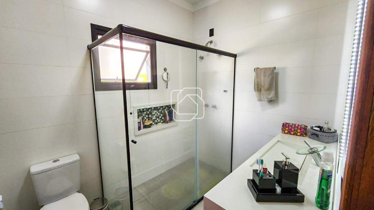 Casa de Condomínio à venda em Itu - SP - Residencial Parque Campos de Santo Antônio II: Banheiro