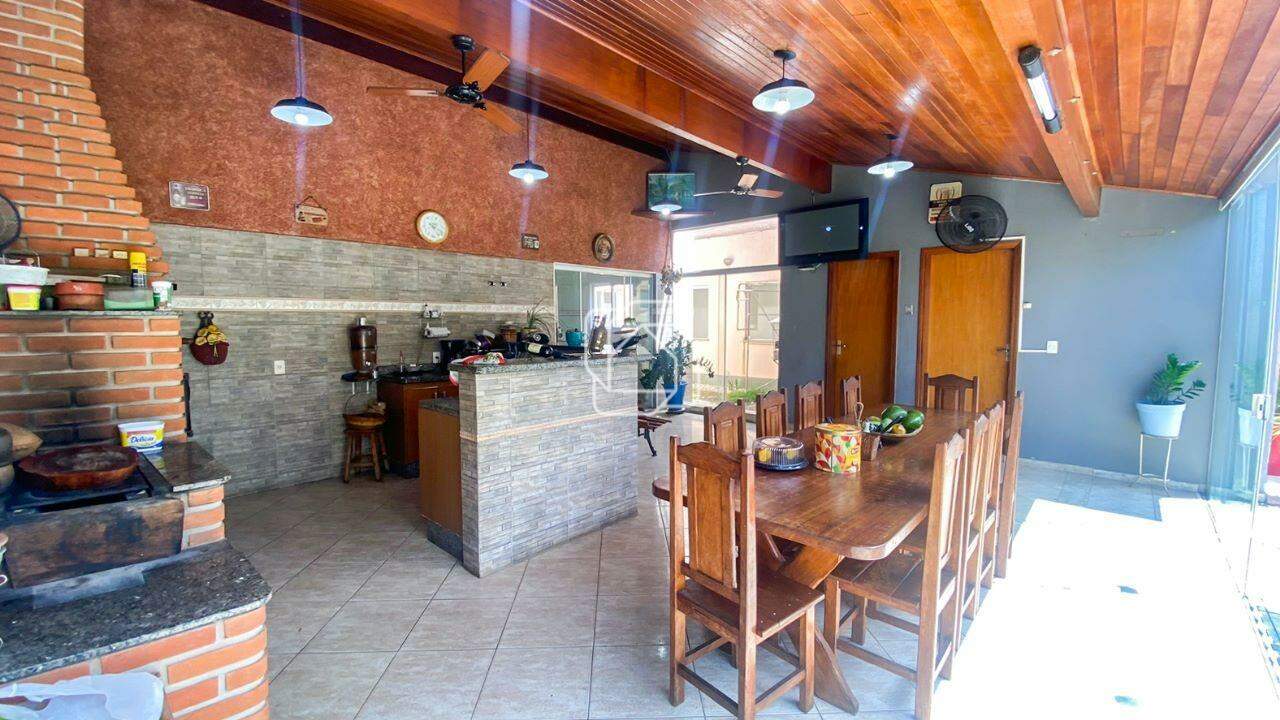 Casa de Condomínio à venda em Salto - SP - Terras de Mont Serrat: Espaço gourmet