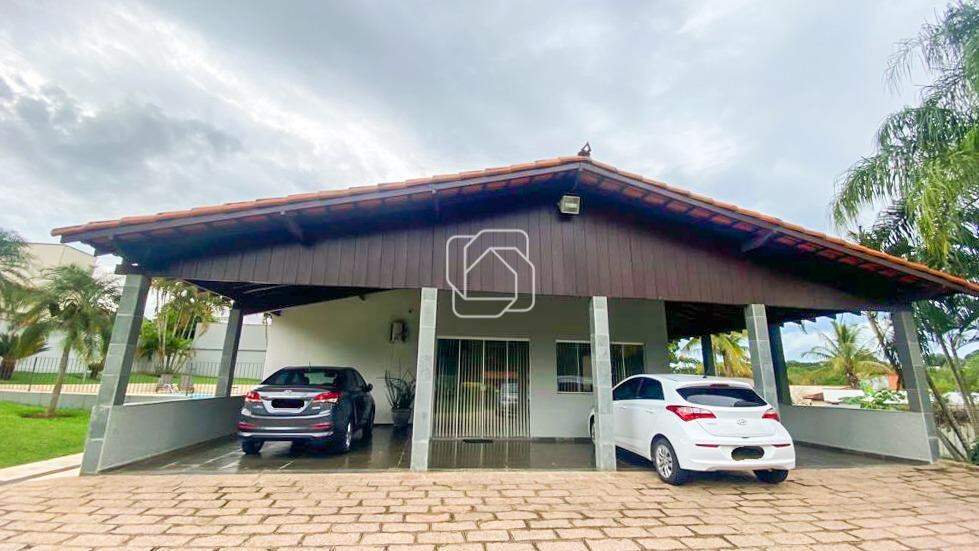 Casa de Condomínio à venda em Salto - SP - Condomínio Zuleika Jabour: Garagem, entrada da casa