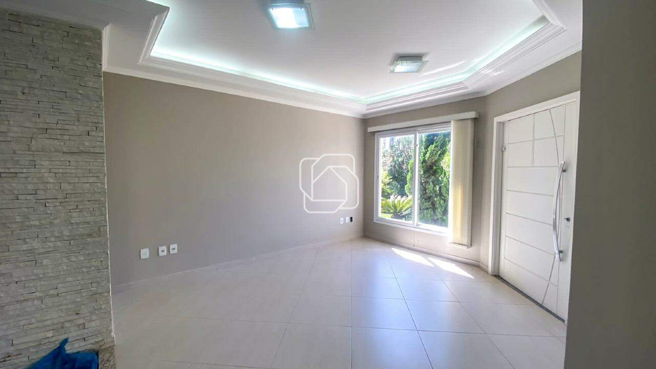 Casa de Condomínio à venda em Salto - SP - Condomínio Fazenda Palmeiras Imperiais: Sala, entrada da casa
