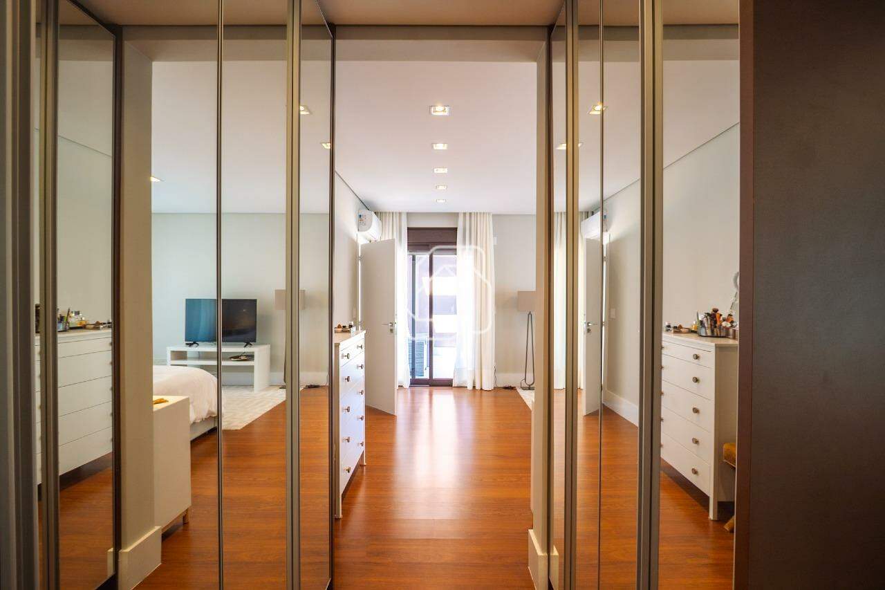 Casa de Condomínio à venda em Indaiatuba - SP - Jardim Residencial Santa Clara: Closet