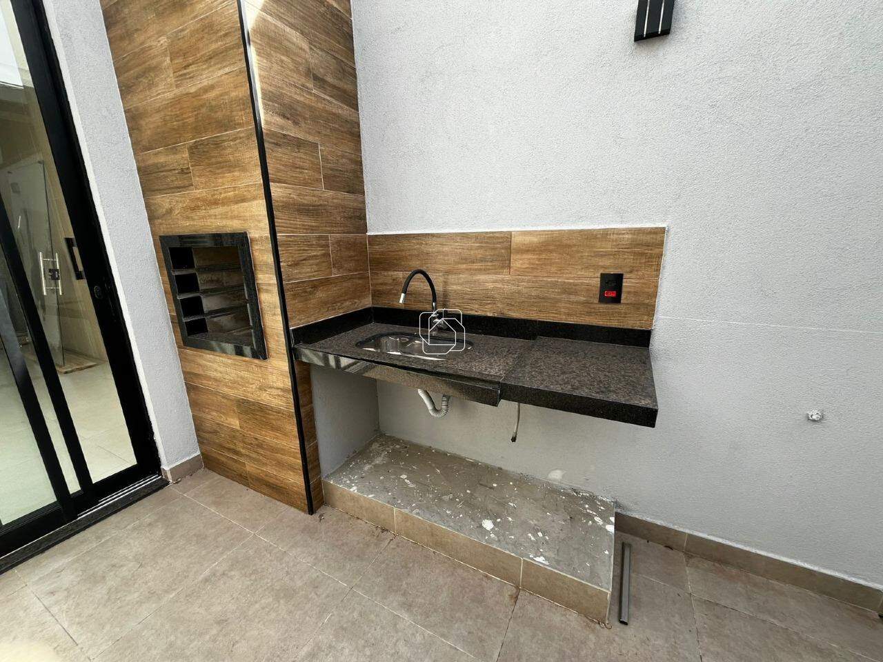 Casa de Condomínio para aluguel em Salto - SP - Village Moutonnée:
