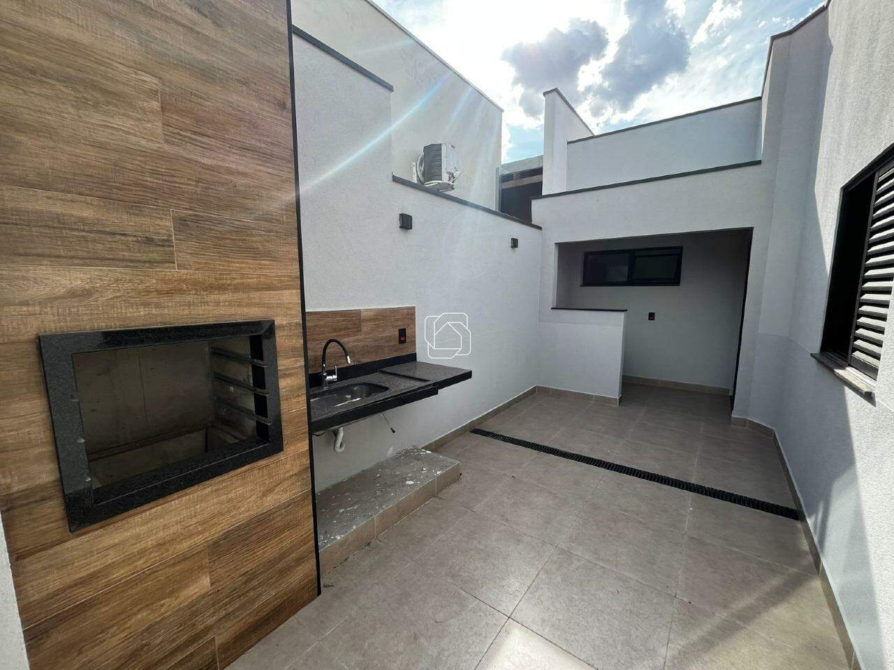 Casa de Condomínio para aluguel em Salto - SP - Village Moutonnée:
