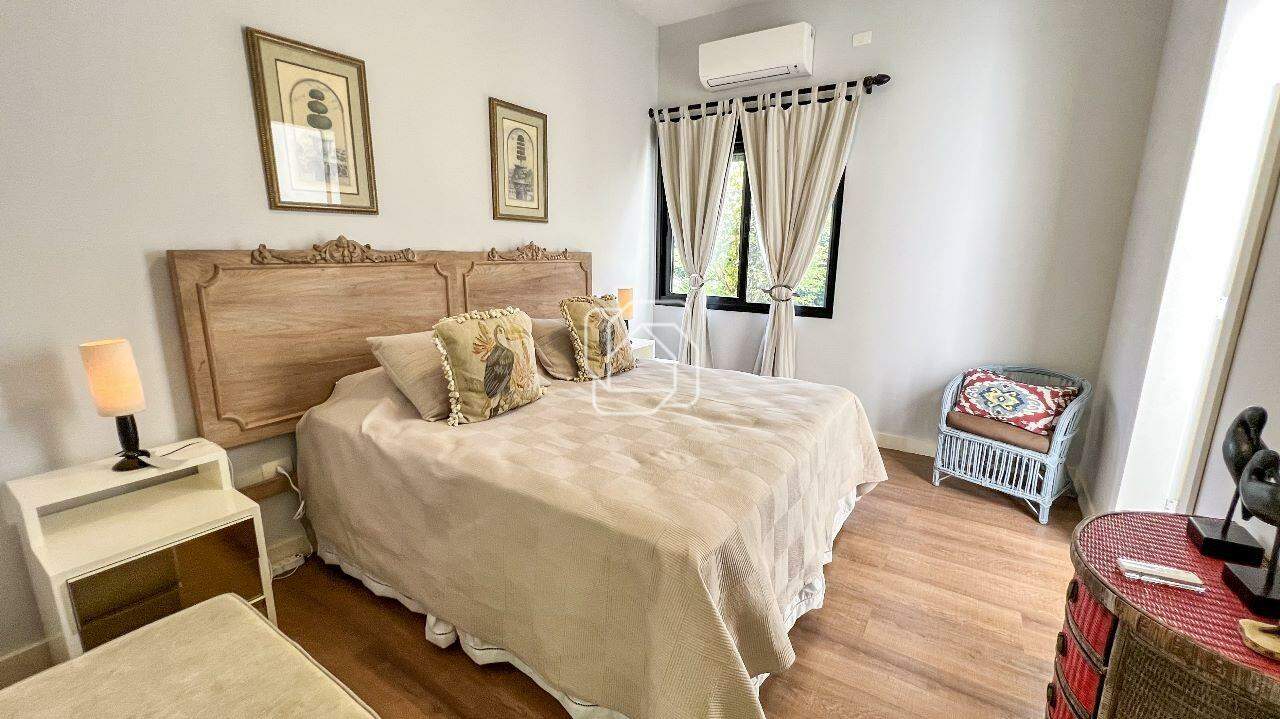Casa de Condomínio à venda em Itu - SP - Condomínio Villas do Golfe: Quarto