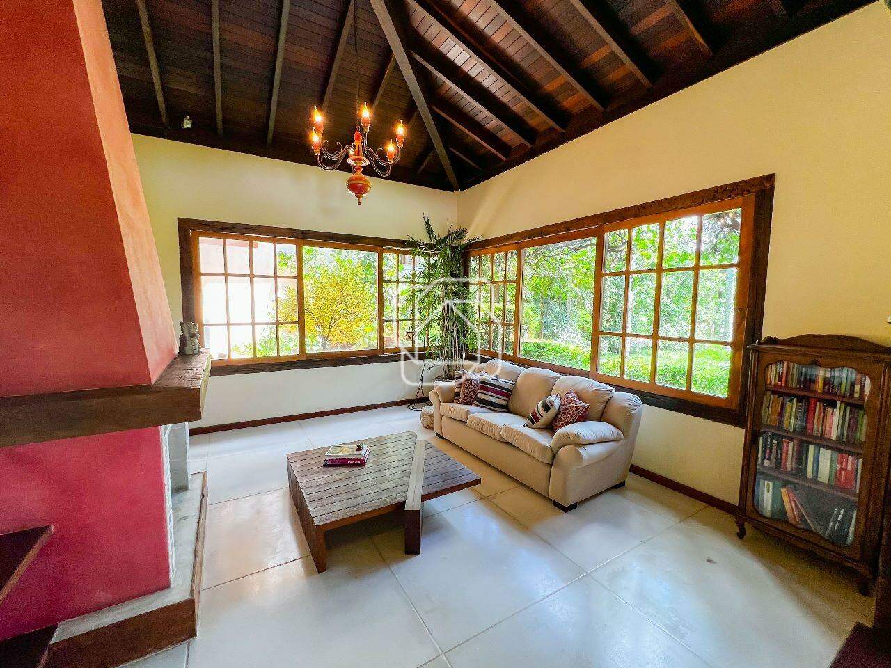 Casa de Condomínio à venda em Indaiatuba - SP - Lagos de Shanadu: Sala de estar