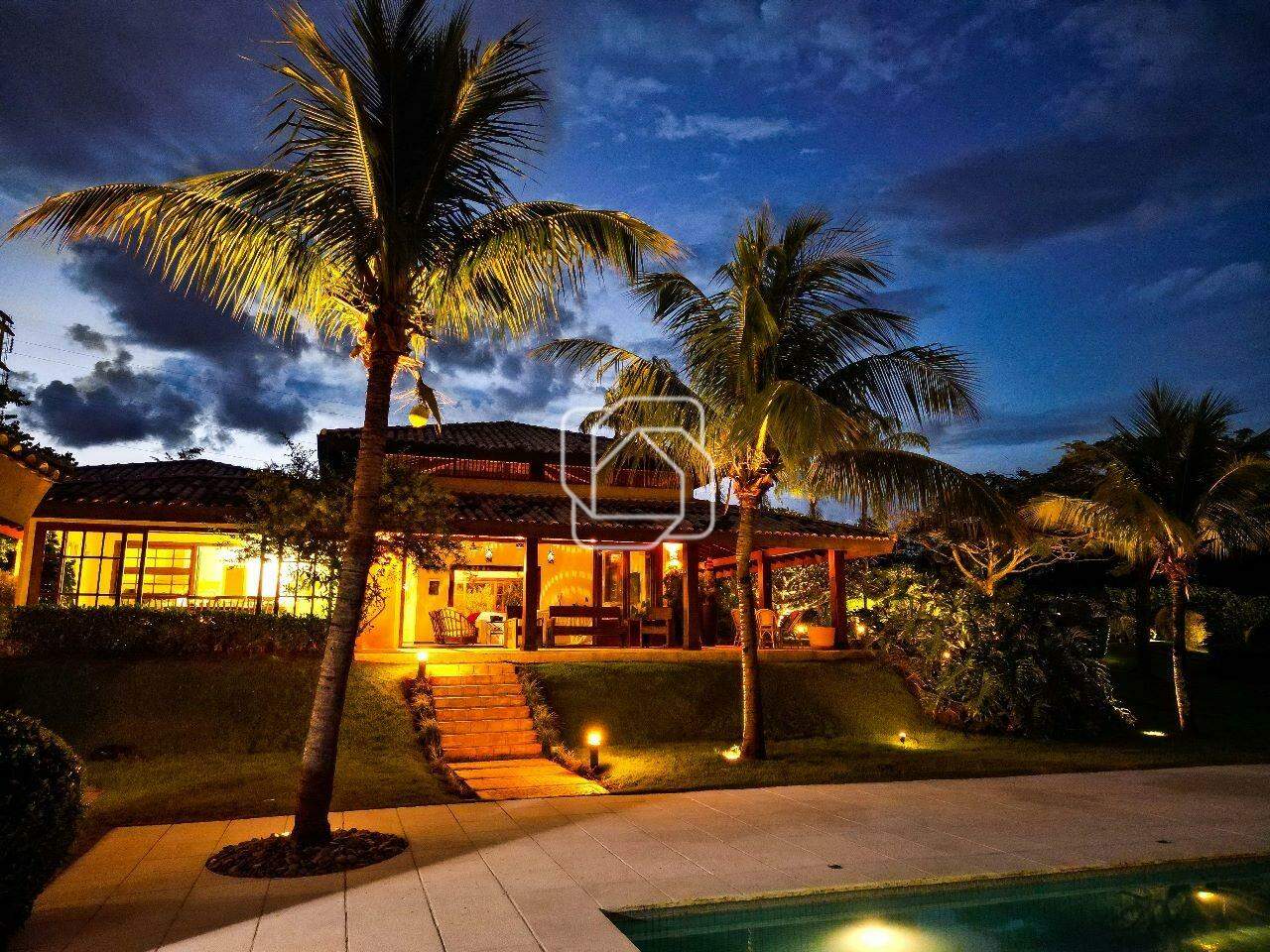 Casa de Condomínio à venda em Indaiatuba - SP - Lagos de Shanadu: Área externa a noite