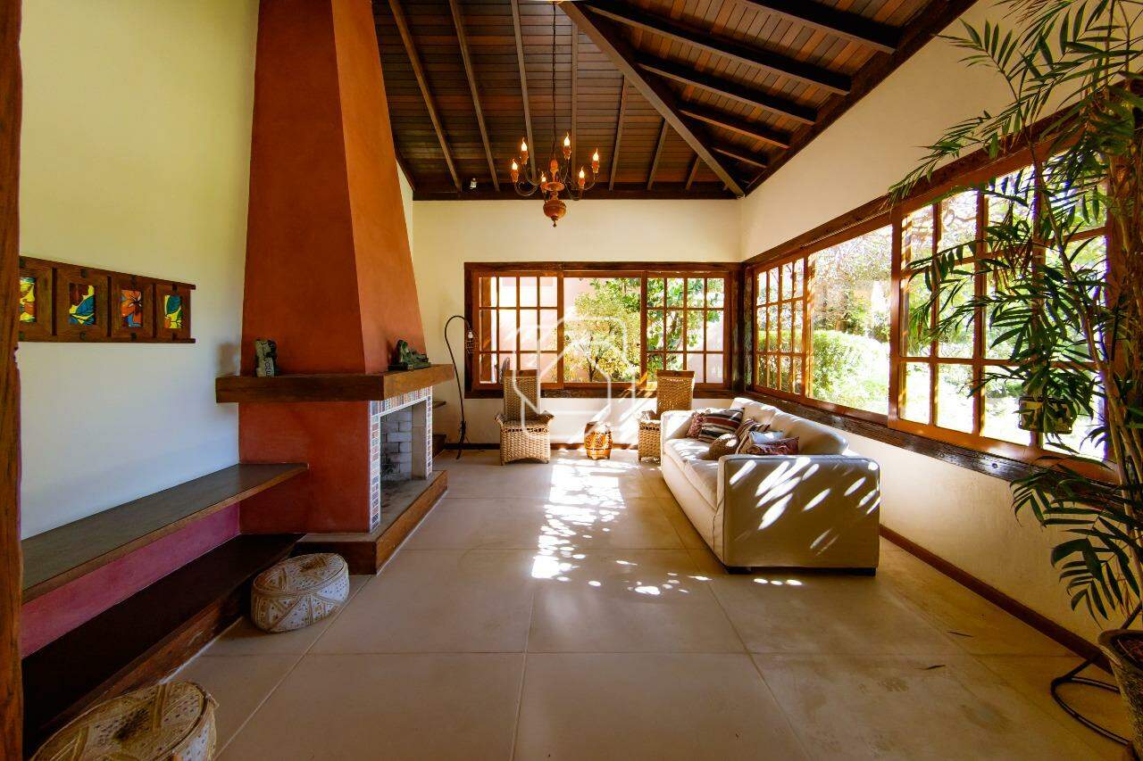 Casa de Condomínio à venda em Indaiatuba - SP - Lagos de Shanadu: Sala de lareira