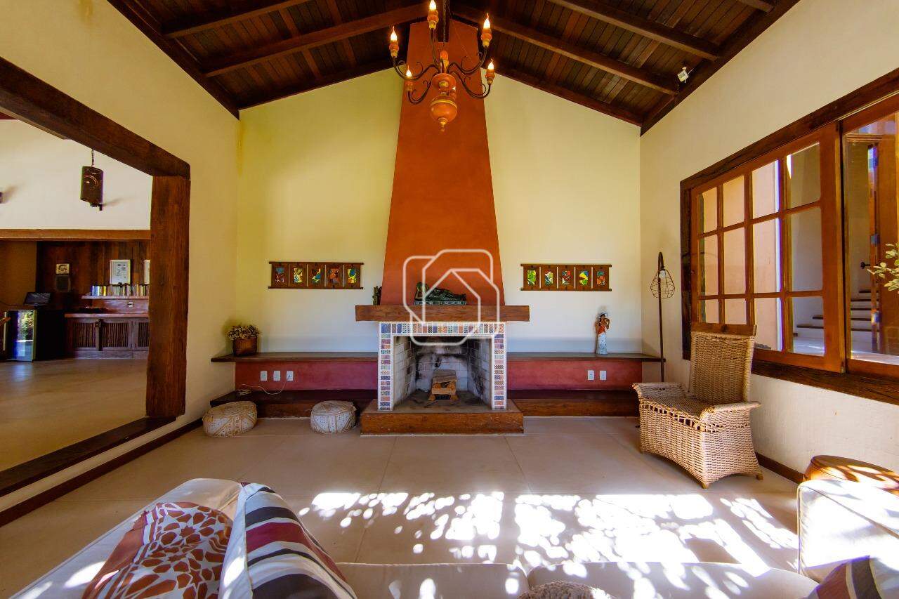 Casa de Condomínio à venda em Indaiatuba - SP - Lagos de Shanadu: Sala de lareira