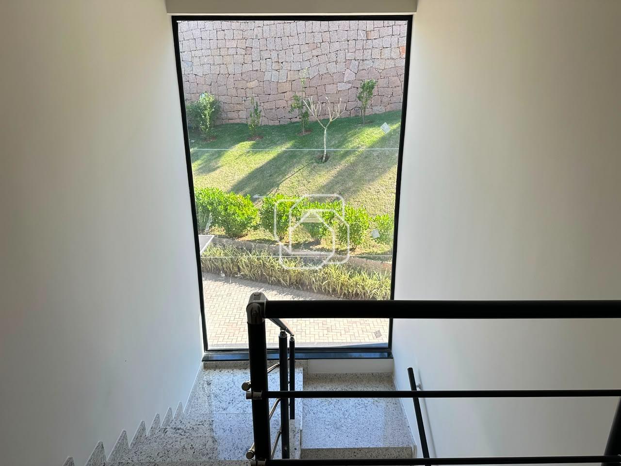 Casa de Condomínio à venda em Itu - SP - Jardim Plaza Atheneé: Escadas
