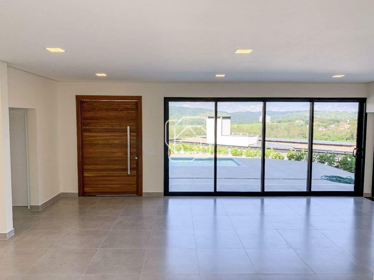Casa de Condomínio à venda em Itu - SP - Jardim Plaza Atheneé: Entrada da casa