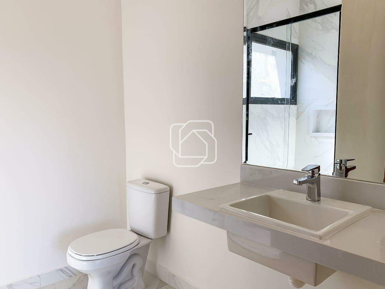 Casa de Condomínio à venda em Itu - SP - Jardim Plaza Atheneé: Lavabo
