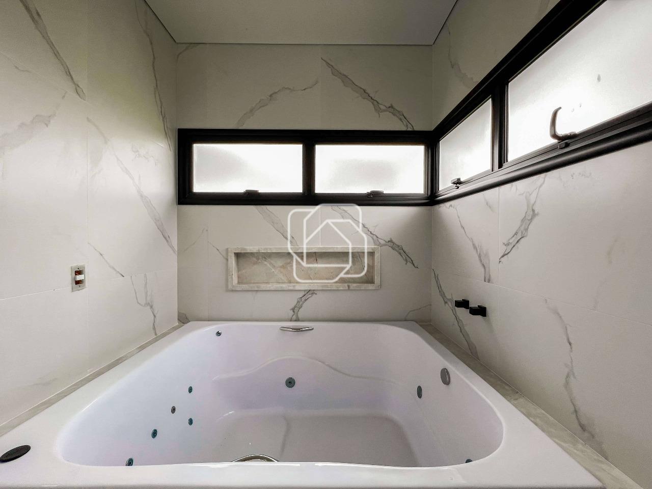 Casa de Condomínio à venda em Itu - SP - Residencial Saint Paul: Banheira