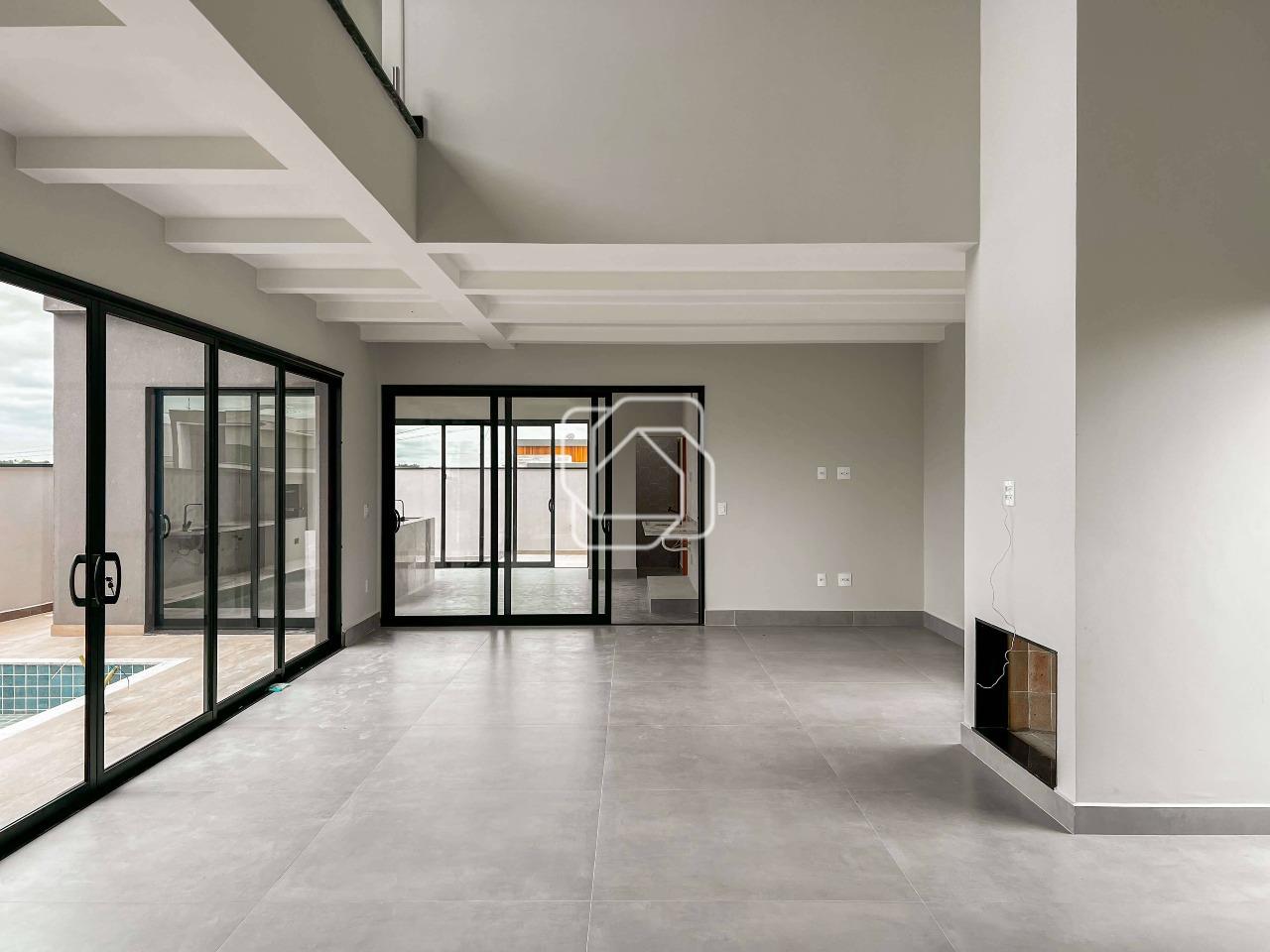 Casa de Condomínio à venda em Itu - SP - Residencial Saint Paul: Sala com lareira