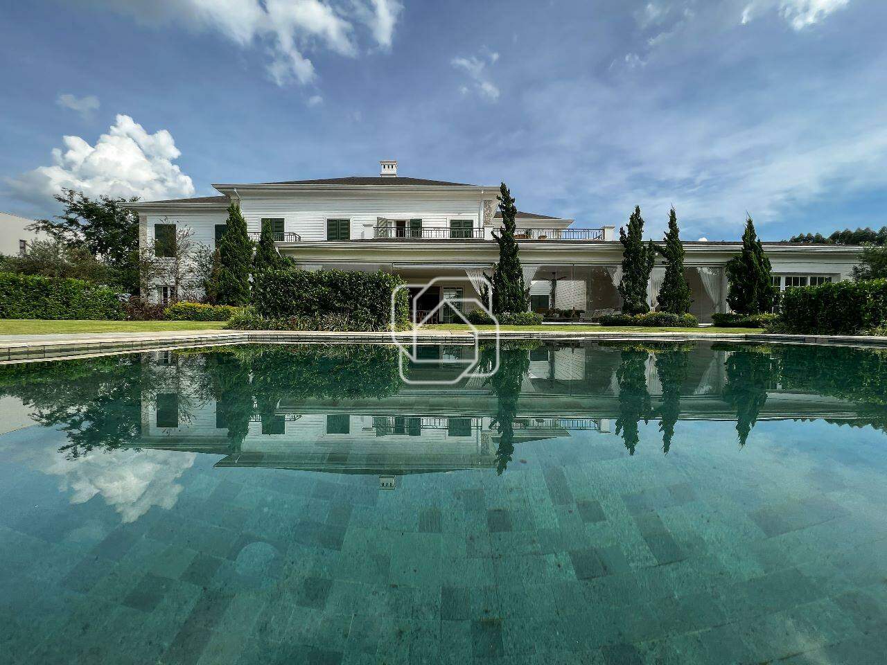 Casa de Condomínio à venda em Porto Feliz - SP - Condomínio Fazenda Boa Vista: Piscina e vista da casa