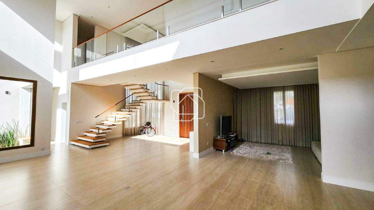 Casa de Condomínio à venda em Itu - SP - Condomínio Fazenda Kurumin: Entrada, sala de TV