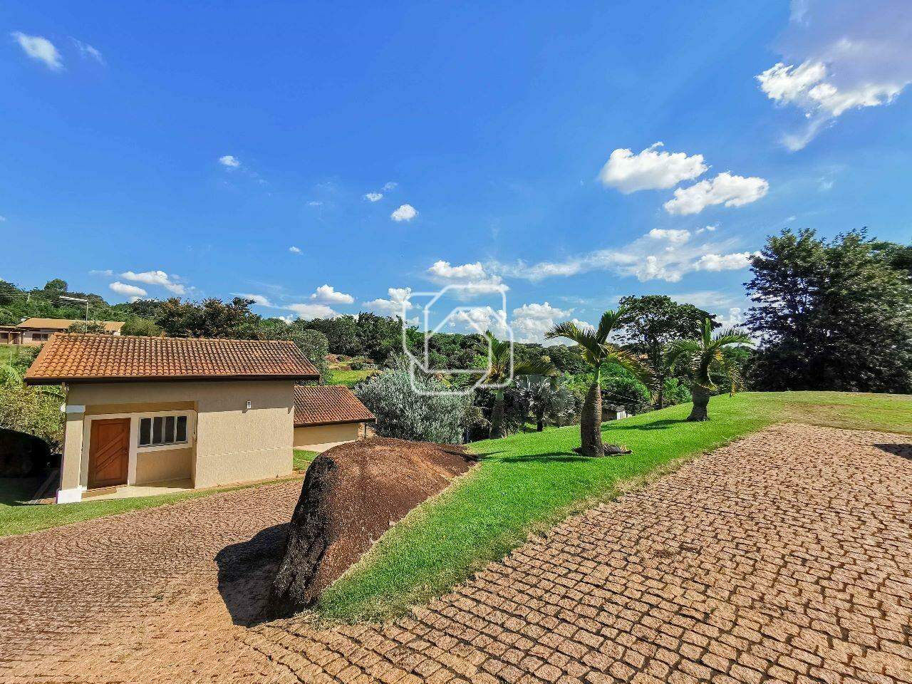 Casa de Condomínio à venda em Indaiatuba - SP - Vale das Laranjeiras: Vista da fachada