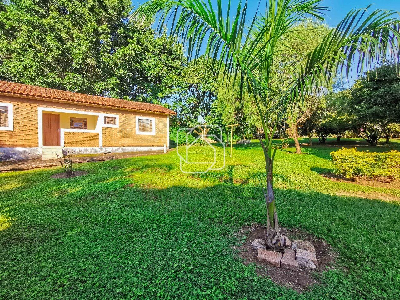 Casa de Condomínio à venda em Indaiatuba - SP - Recanto das Flores: Gramado