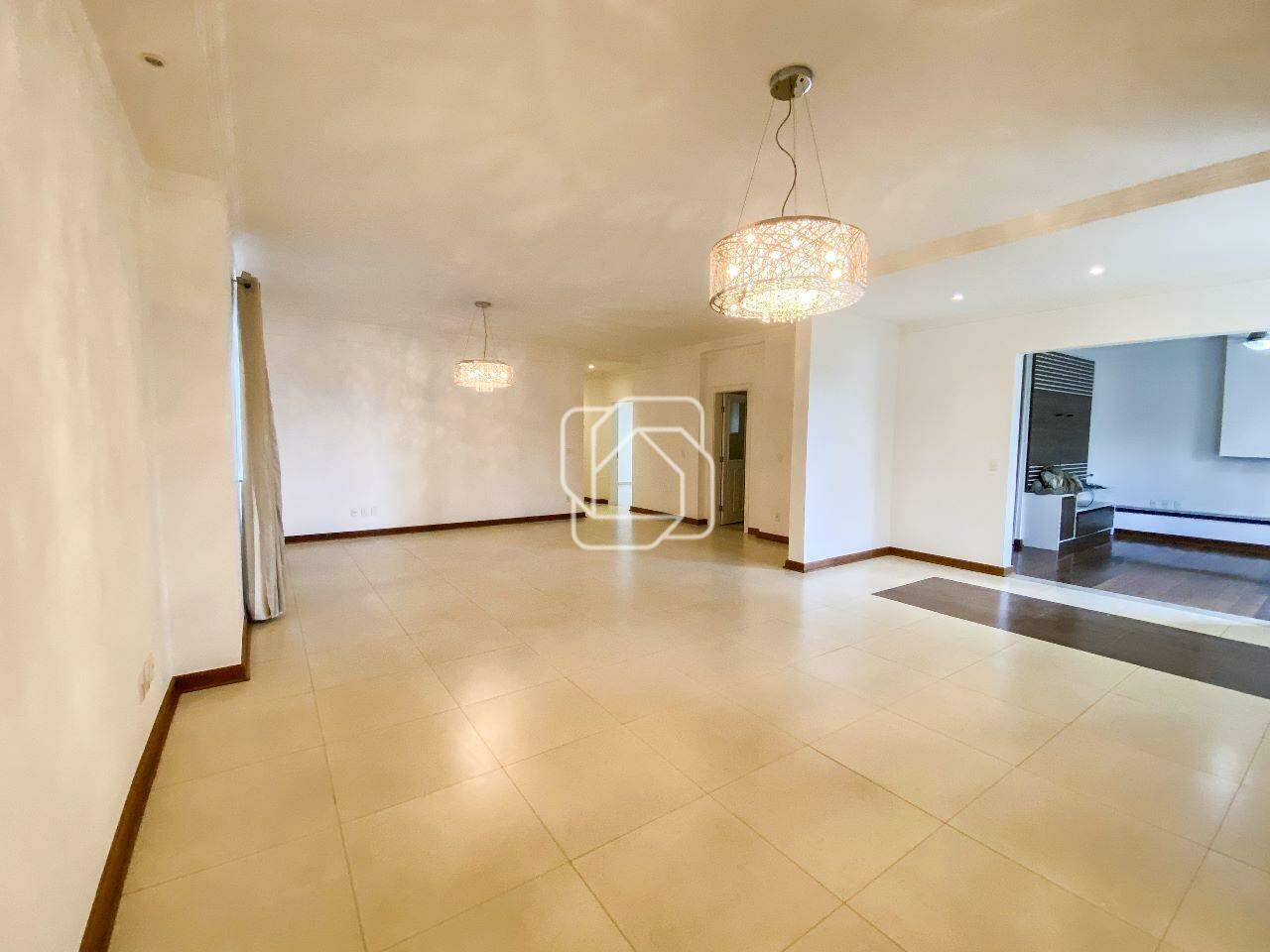 Casa de Condomínio à venda em Itu - SP - Jardim Plaza Atheneé: Sala 