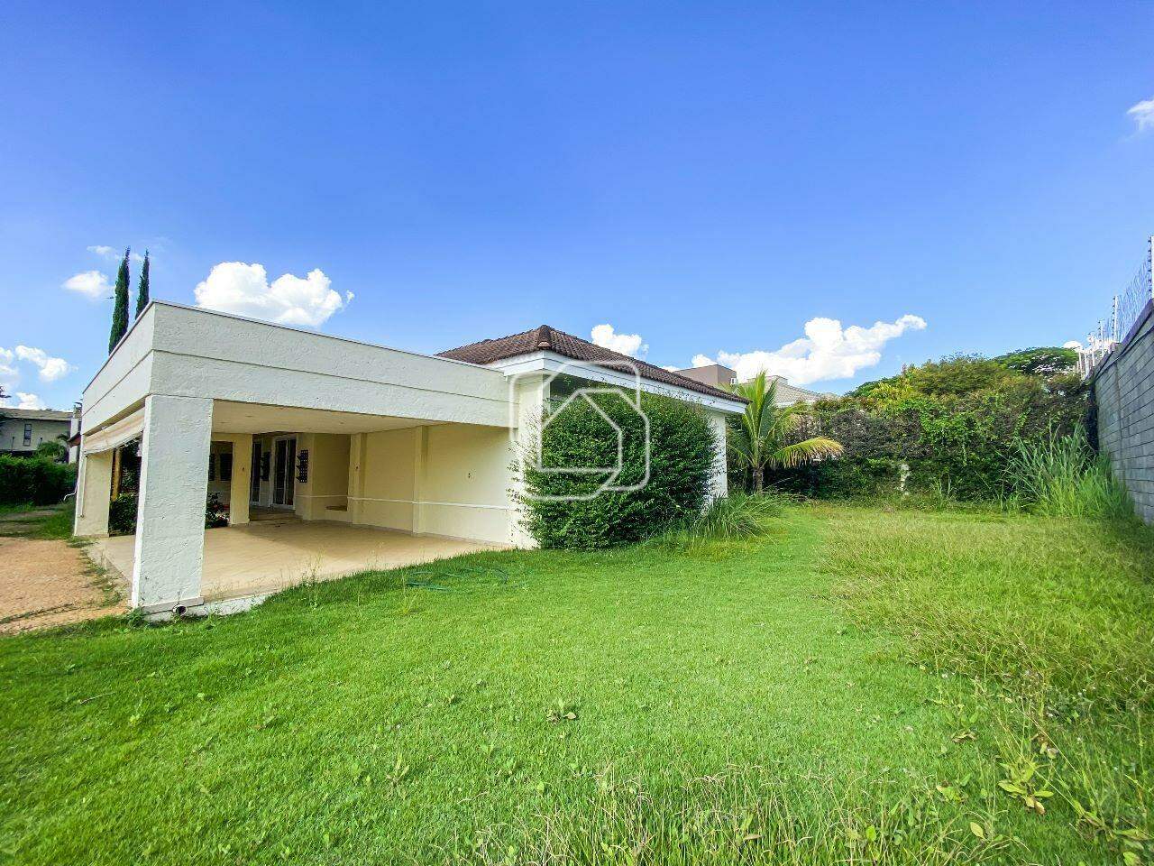 Casa de Condomínio à venda em Itu - SP - Jardim Plaza Atheneé: Quintal, gramado