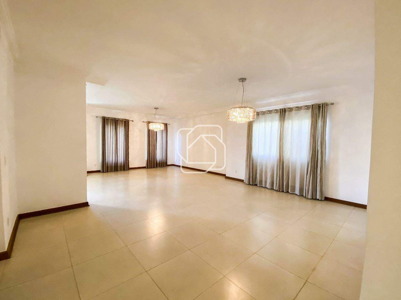 Casa de Condomínio à venda em Itu - SP - Jardim Plaza Atheneé: Sala