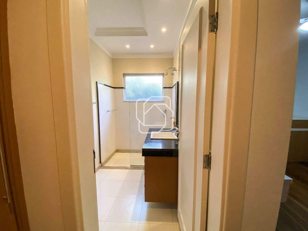 Casa de Condomínio à venda em Itu - SP - Jardim Plaza Atheneé: Banheiro