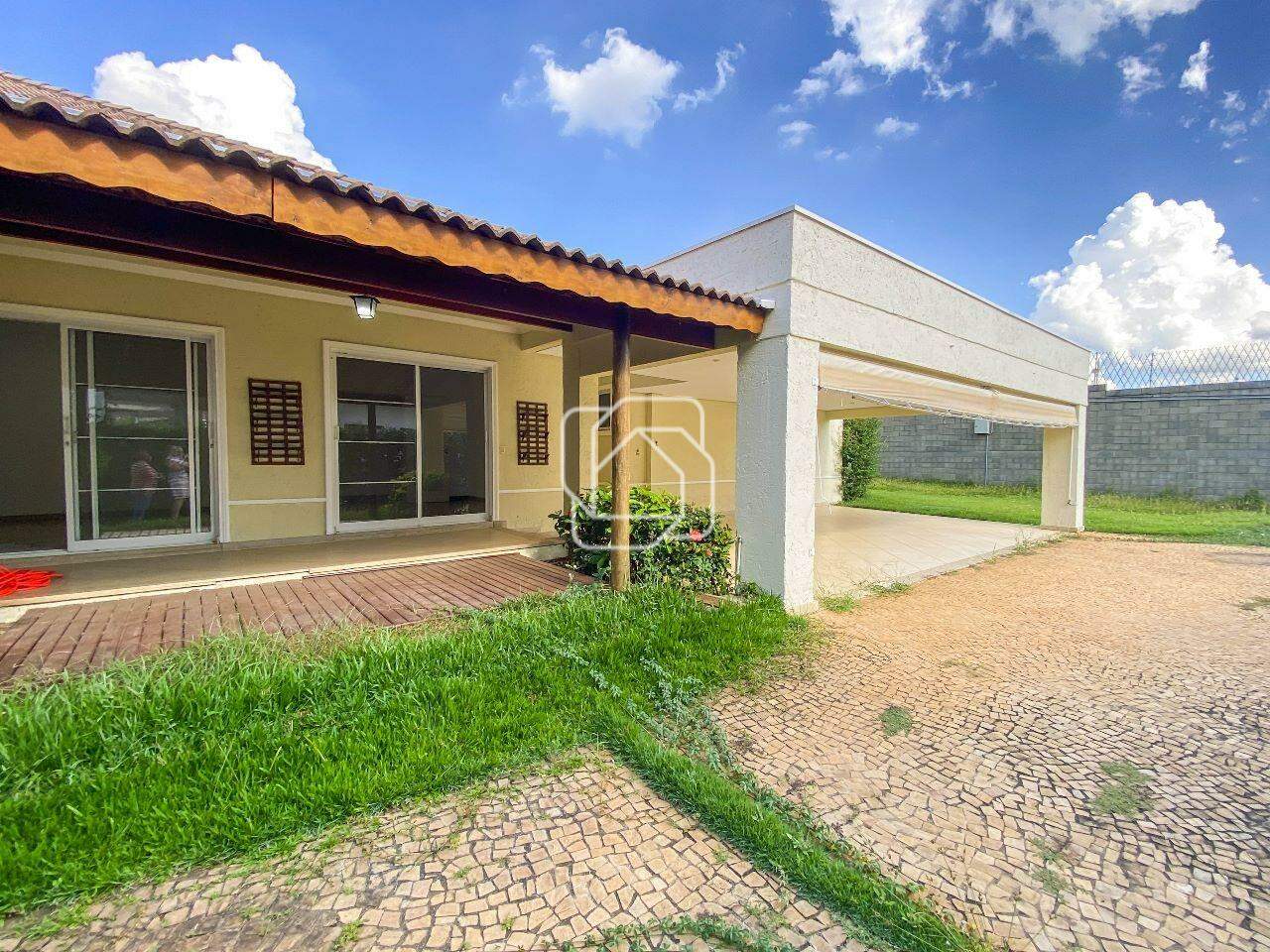 Casa de Condomínio à venda em Itu - SP - Jardim Plaza Atheneé: Varanda, área externa