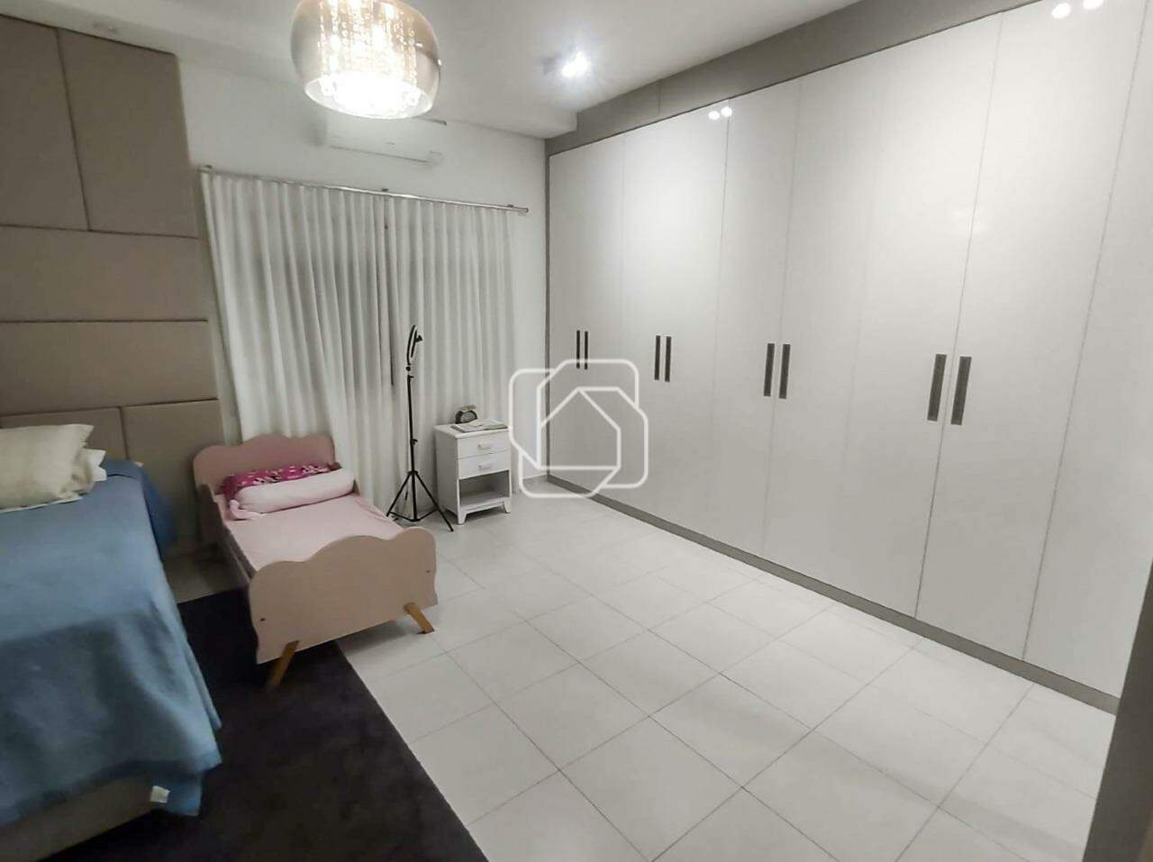 Casa de Condomínio à venda em Itu - SP - Chácara Flora: Quarto