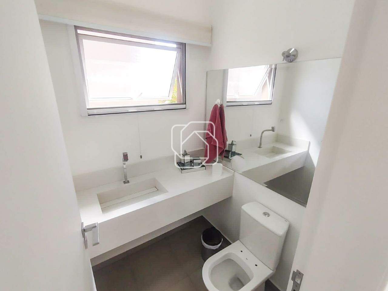 Casa de Condomínio à venda em Itu - SP - Chácara Flora: Lavabo