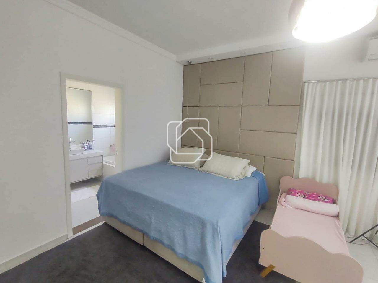 Casa de Condomínio à venda em Itu - SP - Chácara Flora: Quarto