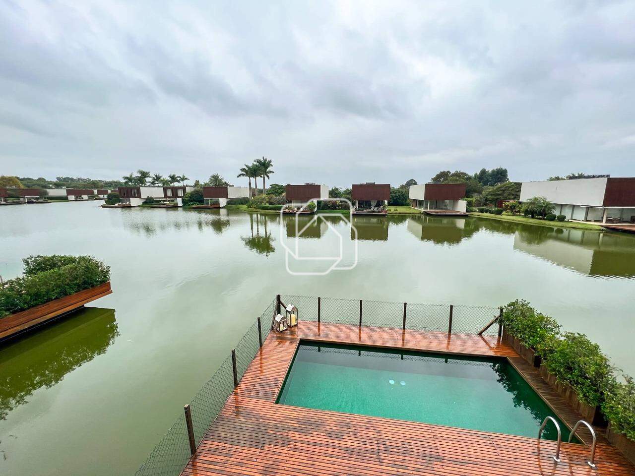 Casa de Condomínio à venda em Porto Feliz - SP - Condomínio Fazenda Boa Vista: Vista para o lago e piscina