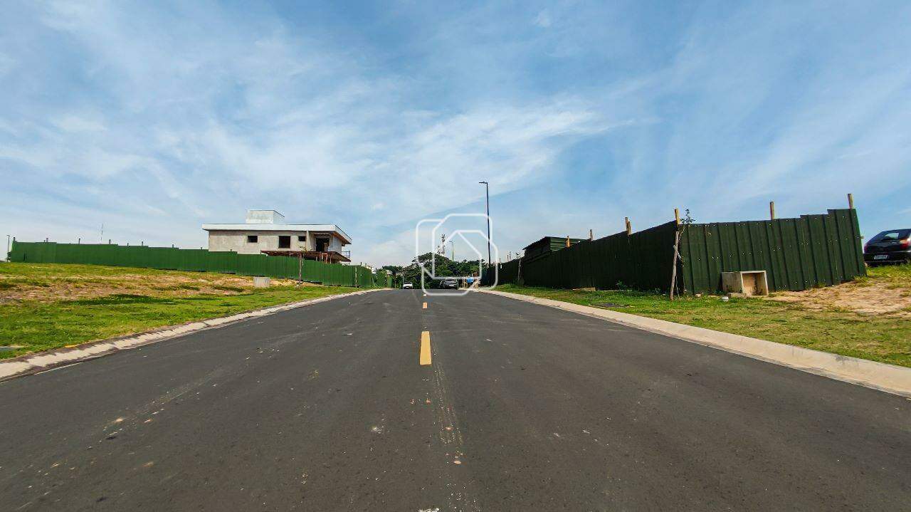 Terreno à venda em Indaiatuba - SP - Parque Villa dos Pinheiros: Rua do terreno