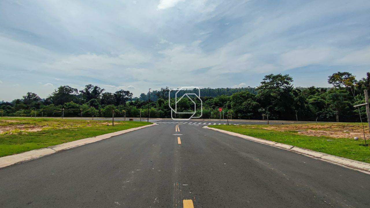 Terreno à venda em Indaiatuba - SP - Parque Villa dos Pinheiros: Rua do terreno